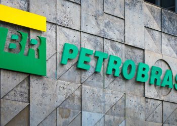 Petrobras prevê US$ 111 bi de investimento até 2029 e acena com dividendos