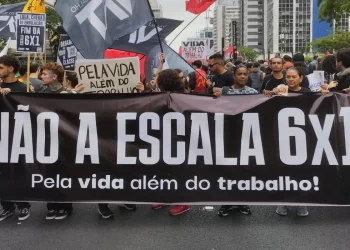 Jornada 6x1 divide entidades de trabalhadores e patronais