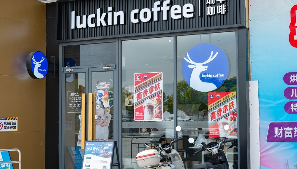 Luckin Coffee, rede de cafeterias da China, vai comprar 240 mil toneladas de café do Brasil