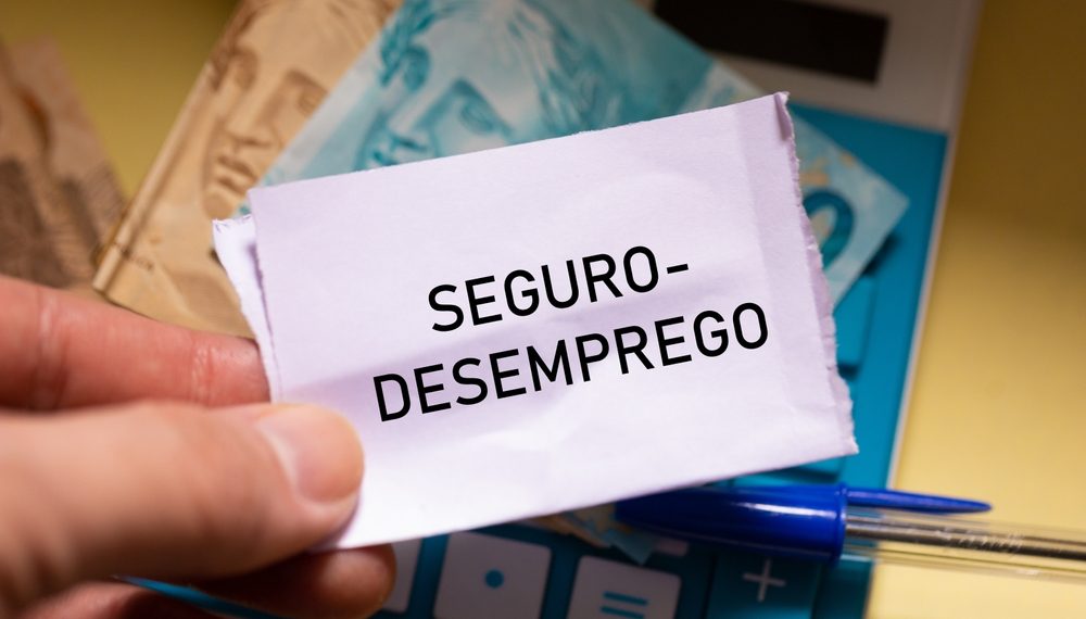 Teto do seguro-desemprego sobe para R$ 2.424,11 após reajuste