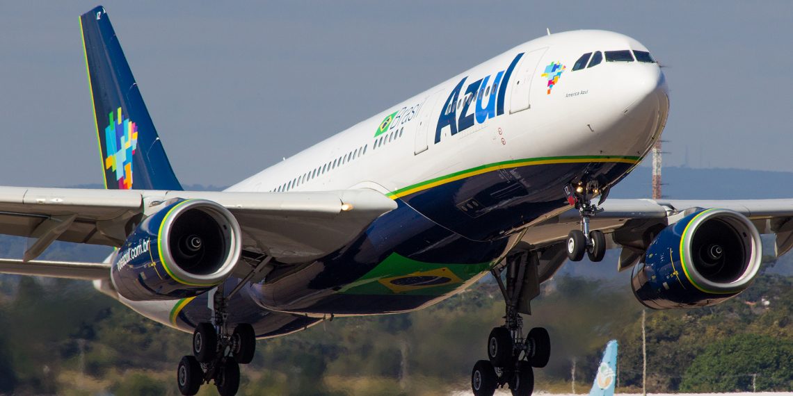 Azul transporta mais de 10 mi passageiros entre janeiro e abril, alta anual de 9,1%