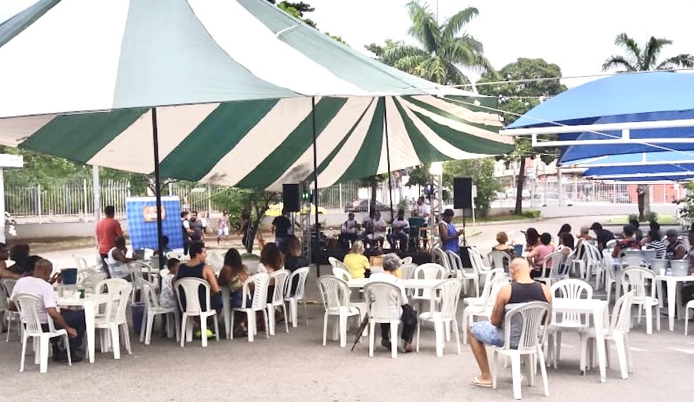 Prezunic realiza evento de aquecimento para o Carnaval em cinco unidades