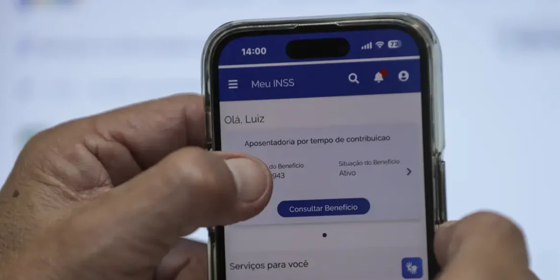 Meu INSS envia alerta sobre descontos ilegais na aposentadoria; saiba como verificar