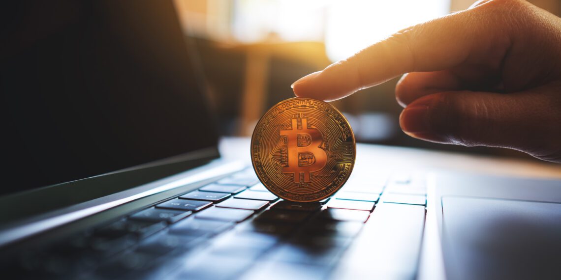 Trump Media anuncia conclusão de acordo para criação de reserva de US$ 2 bi em bitcoins