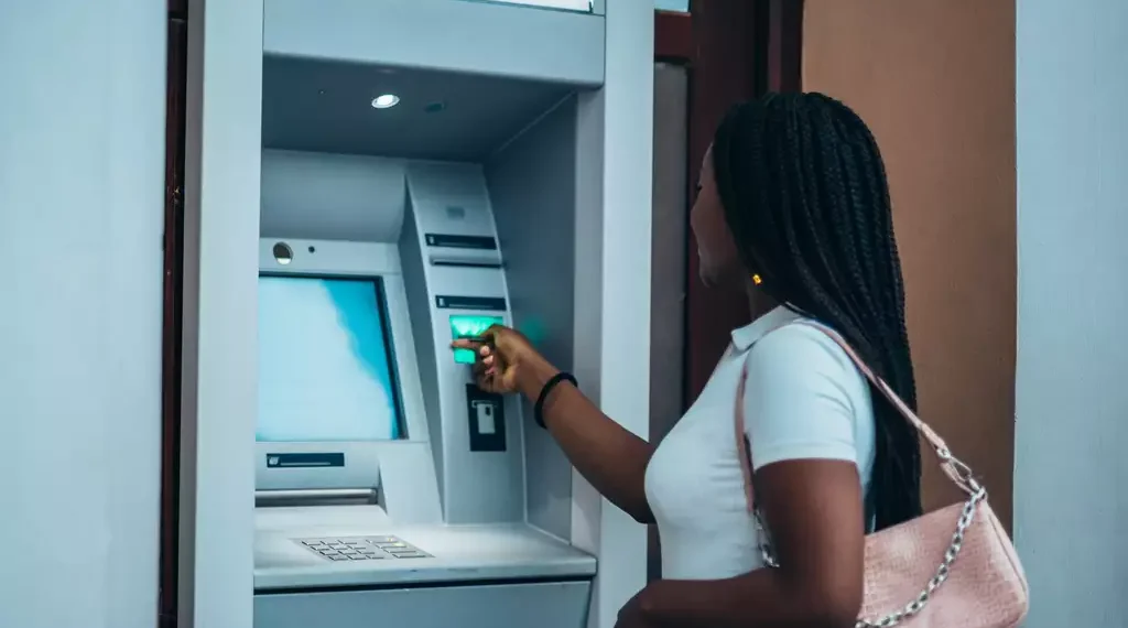 Veja como checar dados oficiais sobre a saúde financeira do seu banco