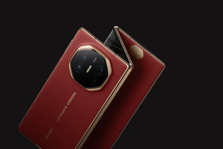 Huawei lança no Brasil celular de R$ 33 mil, primeiro do mundo com tela que dobra em três