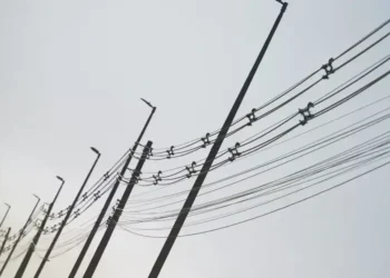 Aneel aprova redução tarifária média de 1,67% para consumidores da Light
