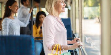 Passageiros de ônibus devem movimentar R$ 739 milhões no Dia dos Namorados em São Paulo