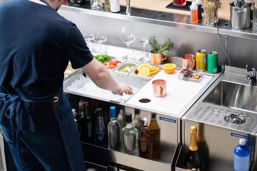 Bar como ponto de experiência redefine espaços no foodservice