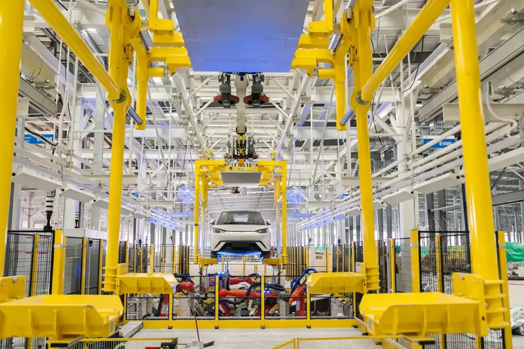 Brasil assume papel central na expansão internacional da BYD