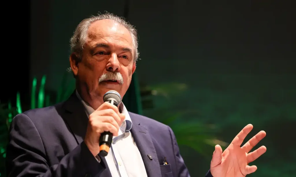 Mercadante: empresas tarifadas com menos de 50% poderão acessar essa linha de crédito