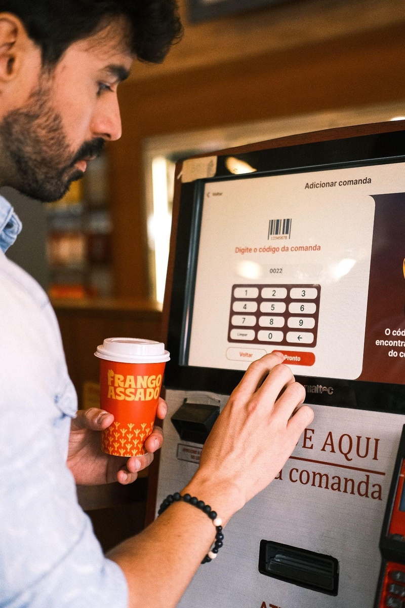 Frango Assado quer deixar de ser parada rápida e virar centro de conveniência nas estradas