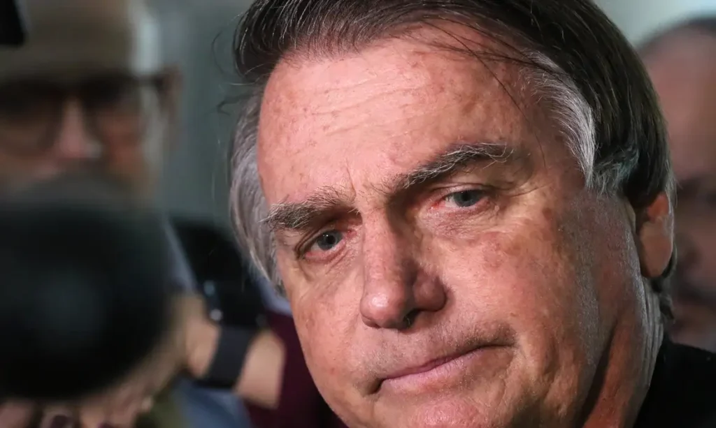 Cármen Lúcia forma maioria pela condenação de Bolsonaro e aliados