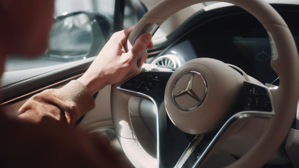 Mercedes-Benz e Be8 vão levar à COP30 biodiesel que reduz emissões em 65%