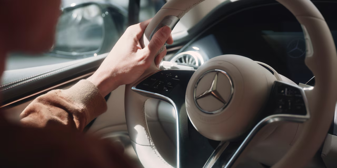 Mercedes-Benz e Be8 vão levar à COP30 biodiesel que reduz emissões em 65%