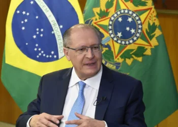 Brasil e EUA devem avançar em agronegócio, terras raras e data centers, diz Alckmin