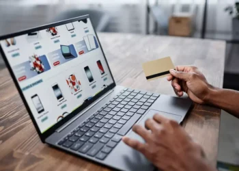 Chegada de empresas asiáticas muda calendário de picos logísticos no Brasil