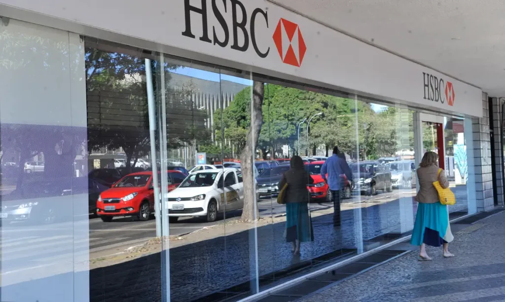 HSBC revisa operações de varejo no Egito como parte de reestruturação global