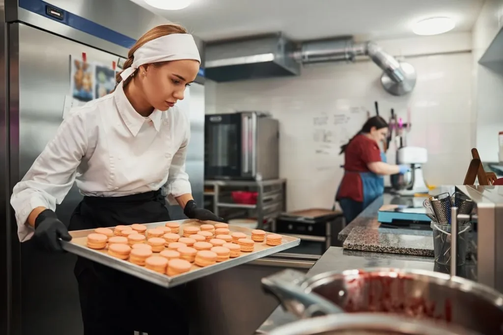 Entre escala e intenção: o novo equilíbrio para marcas industriais