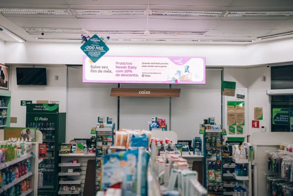 Raia e Drogasil reduzem prazo de entrega de campanhas para 3 minutos com IA generativa