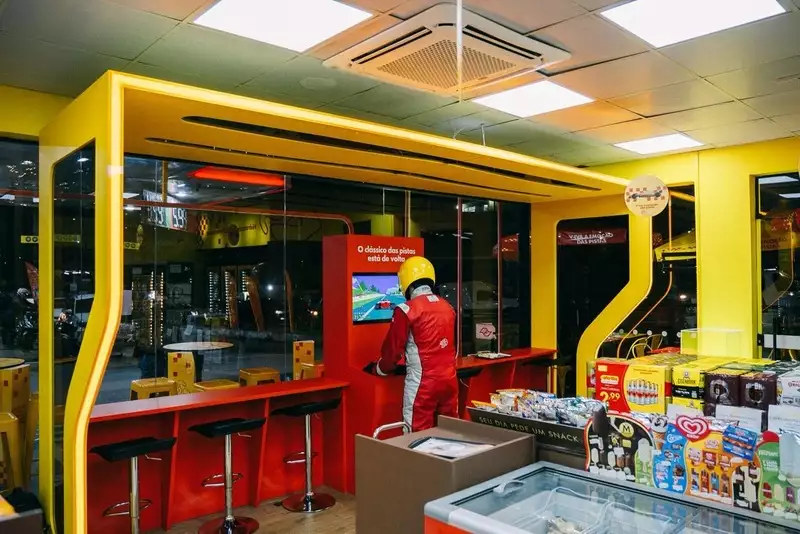 Shell Select inaugura loja em homenagem à Fórmula 1 em São Paulo