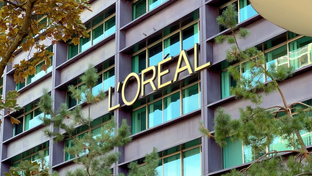 Kering, dona da Gucci, vende linha de perfumes à L’Oréal por US$ 4,66 bilhões