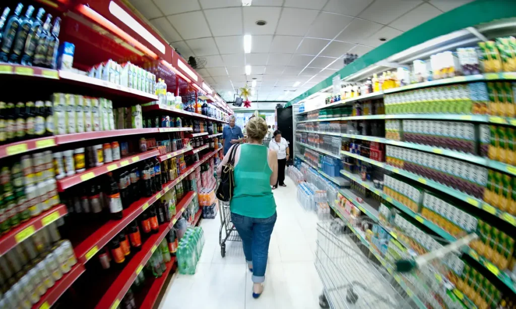 Preço da cesta básica cai em 22 capitais brasileiras em setembro