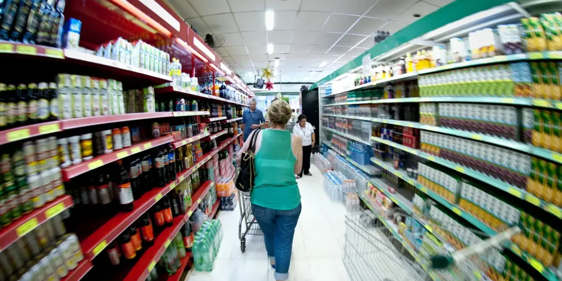 Preço da cesta básica cai em 22 capitais brasileiras em setembro