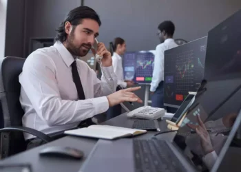 Brasil tinha 10 milhões de empresas e organizações formais ativas em 2023