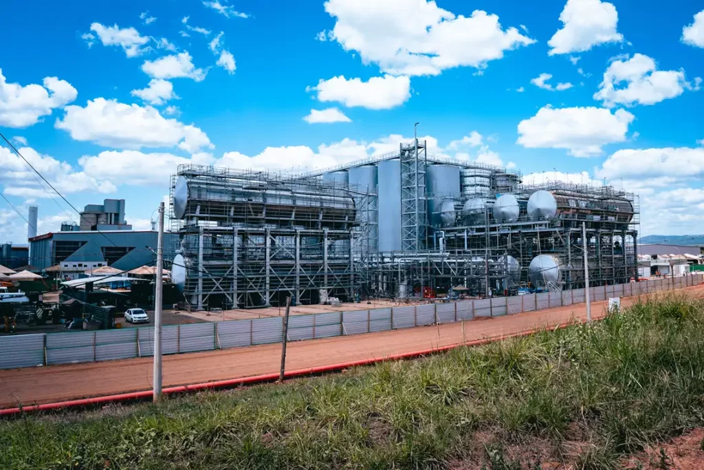 Heineken inaugura fábrica em Minas Gerais; investimento passa de R$ 2,5 bilhões