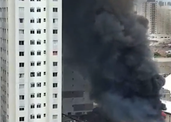 Incêndio em galpão de tecidos no Brás deixa duas vítimas