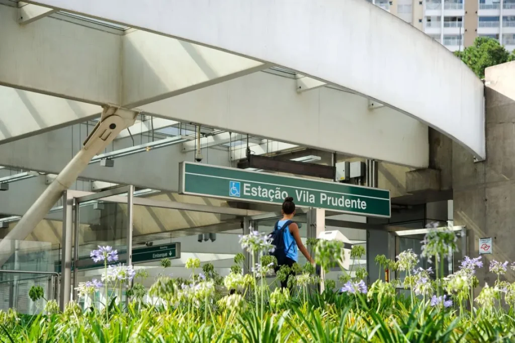 Metrô de São Paulo lança licitação para novas áreas comerciais na Estação Vila Prudente