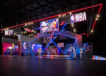NBA estreia na CCXP com estúdio, mini quadra de basquete e loja oficial