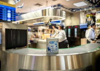 Patties desembarca no GRU ao lado da Allbags com loja temática de aviação