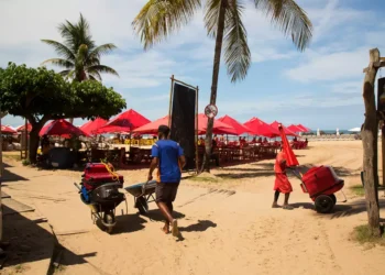 Entre o sol e a inovação: como os quiosques transformaram o consumo na praia