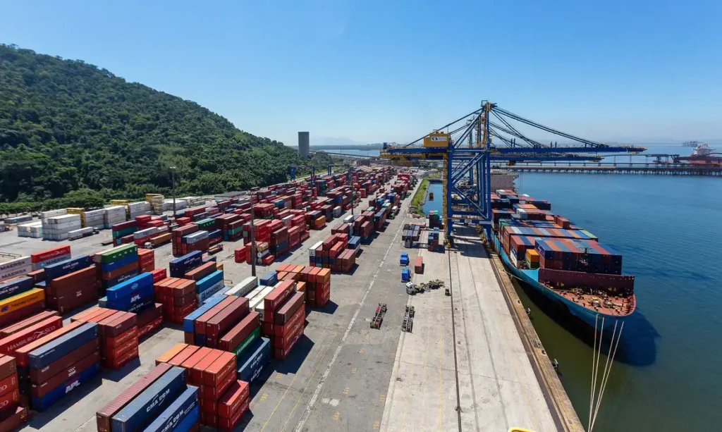 Portos brasileiros têm, até o momento, melhor ano em volume de cargas movimentadas
