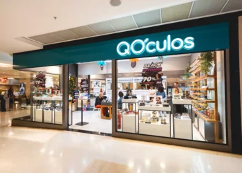 QÓculos