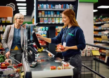 Oito em cada 10 supermercados paulistas já utilizam IA nas operações, aponta Apas