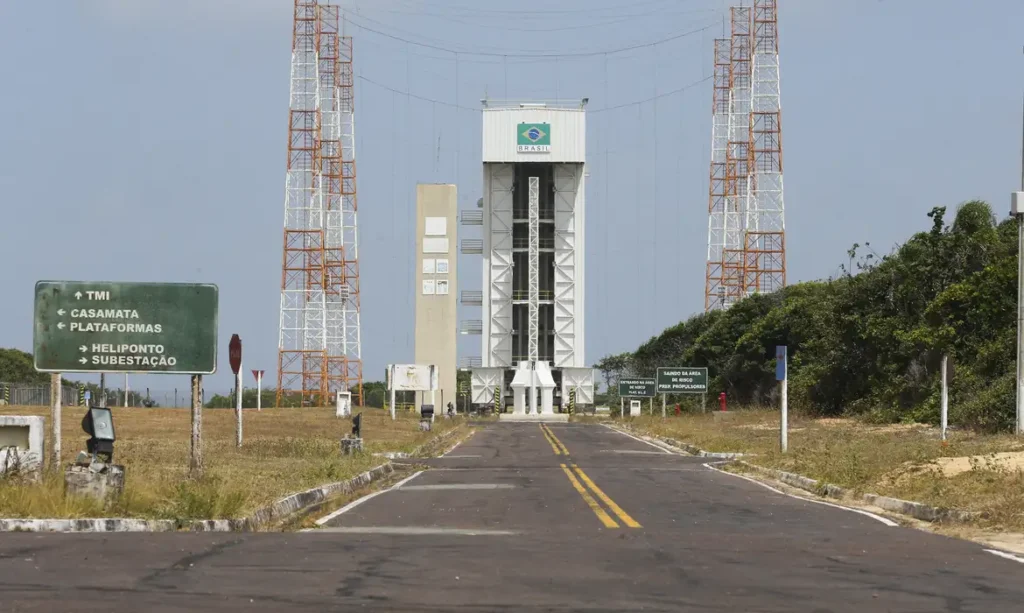 Brasil fará primeiro lançamento comercial ao espaço em 10 dias, informa FAB
