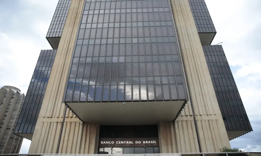 BC deve incluir na agenda deste ano a revisão de regras do FGC, afirma diretor
