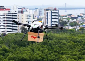 iFood realiza mais de 300 entregas mensais por drones em Aracaju