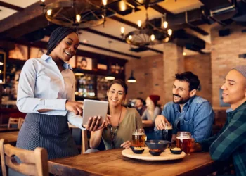 Foodservice fecha dezembro com alta de 5,4% nas vendas