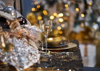 Luxo, conexão e o futuro figital: um manifesto de Natal