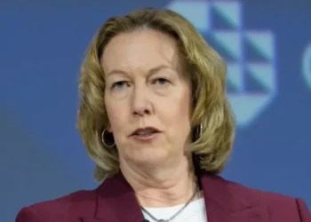BP escolhe Meg O'Neill, ex-líder da ExxonMobil, para assumir como nova CEO a partir de abril