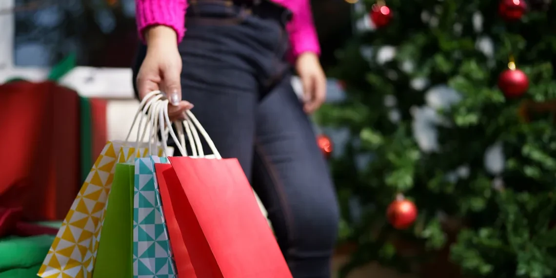Natal: 12 milhões de consumidores devem ir às compras na última hora