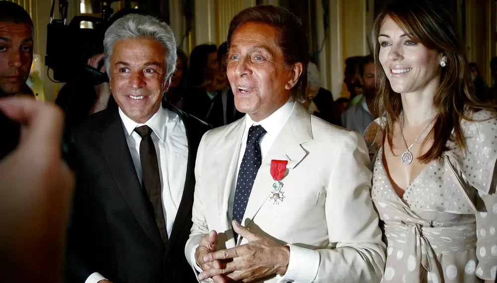 Valentino, estilista e ícone da moda italiana, morre aos 93 anos