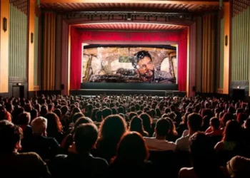 Depois de prêmios, O Agente Secreto está em mais salas de cinema
