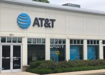 AT&T tem lucro por ação acima do esperado no 4º trimestre e projeta avanços até 2028