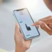 Consumidor brasileiro explora múltiplos canais antes de comprar, aponta estudo