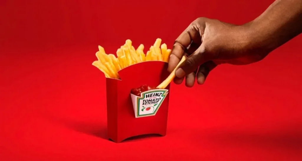 Heinz lança caixa de batata frita com compartimento para ketchup